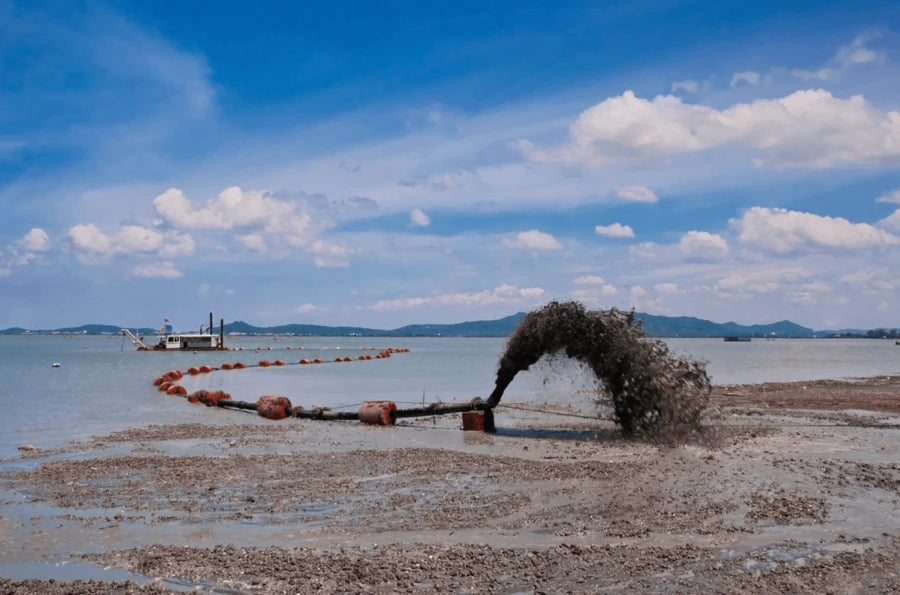 Pipeline floats used in dredging operation