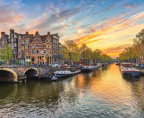 Pipe and Hose Floats in Amsterdam