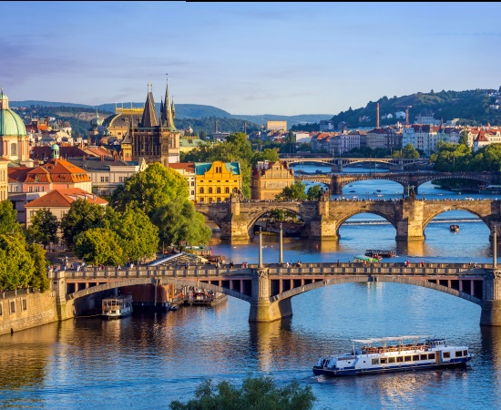 Pipe and Hose Floats in Prague