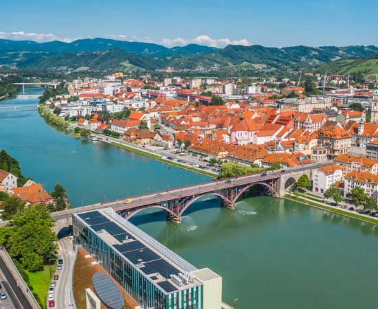 Pipe and Hose Floats in Maribor