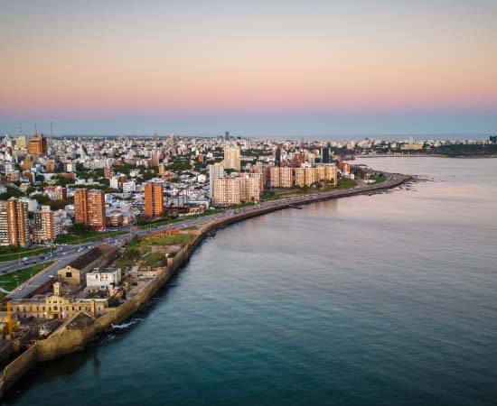 Pipe and Hose Floats in Montevideo