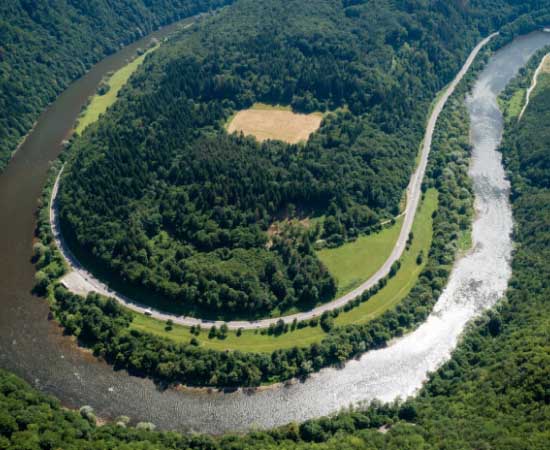 Pipe and Hose Floats in Vah River Area