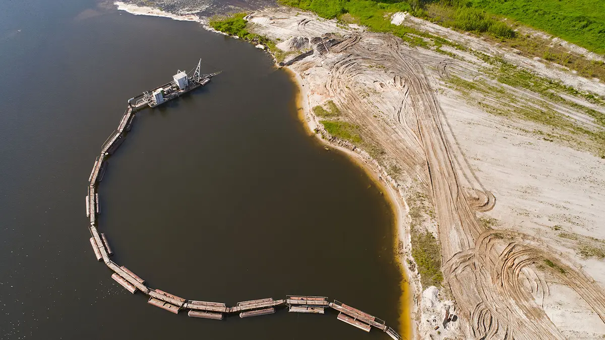Key-Factors-to-Consider-Before-Buying-a-Dredging-Machine