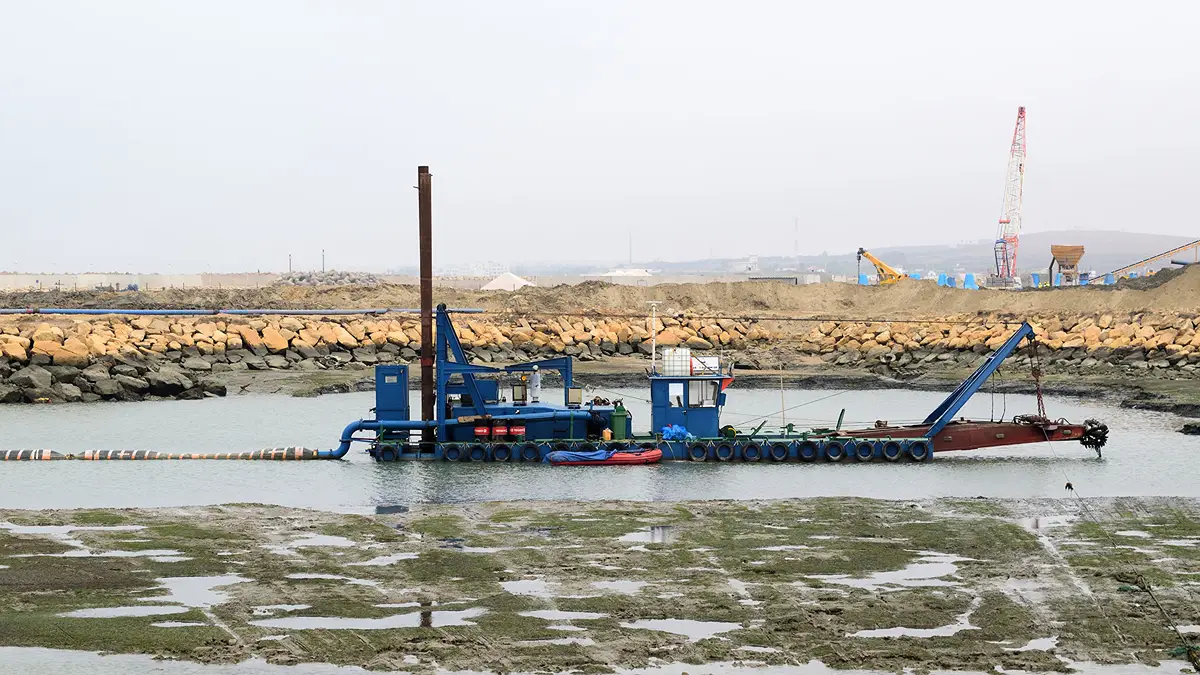 What-Is-a-Dredging-Machine