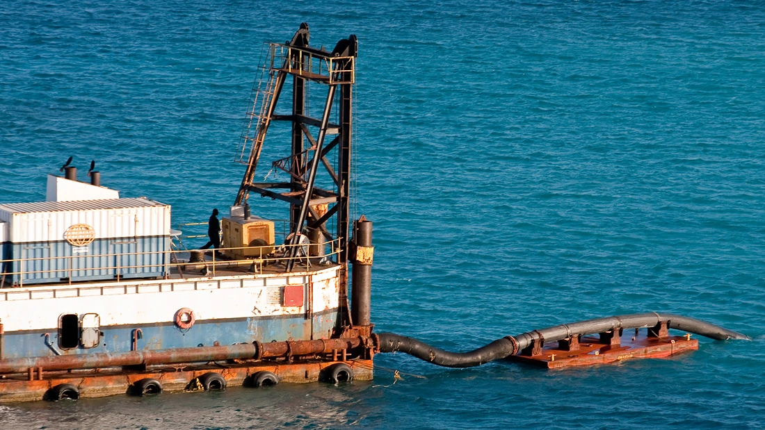 When-Should-Dredge-Hose-Be-Replaced-